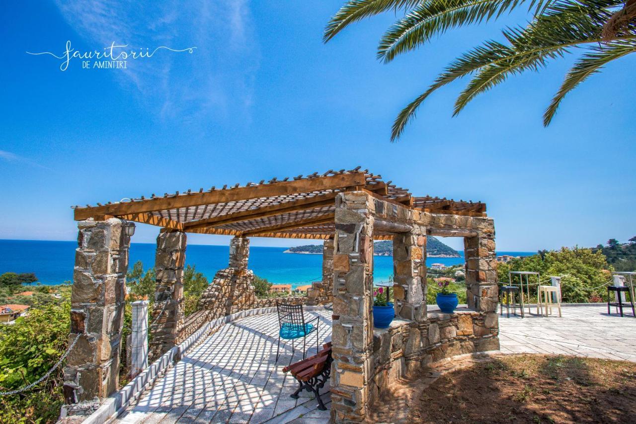 Kinira Beach Hotel Экстерьер фото