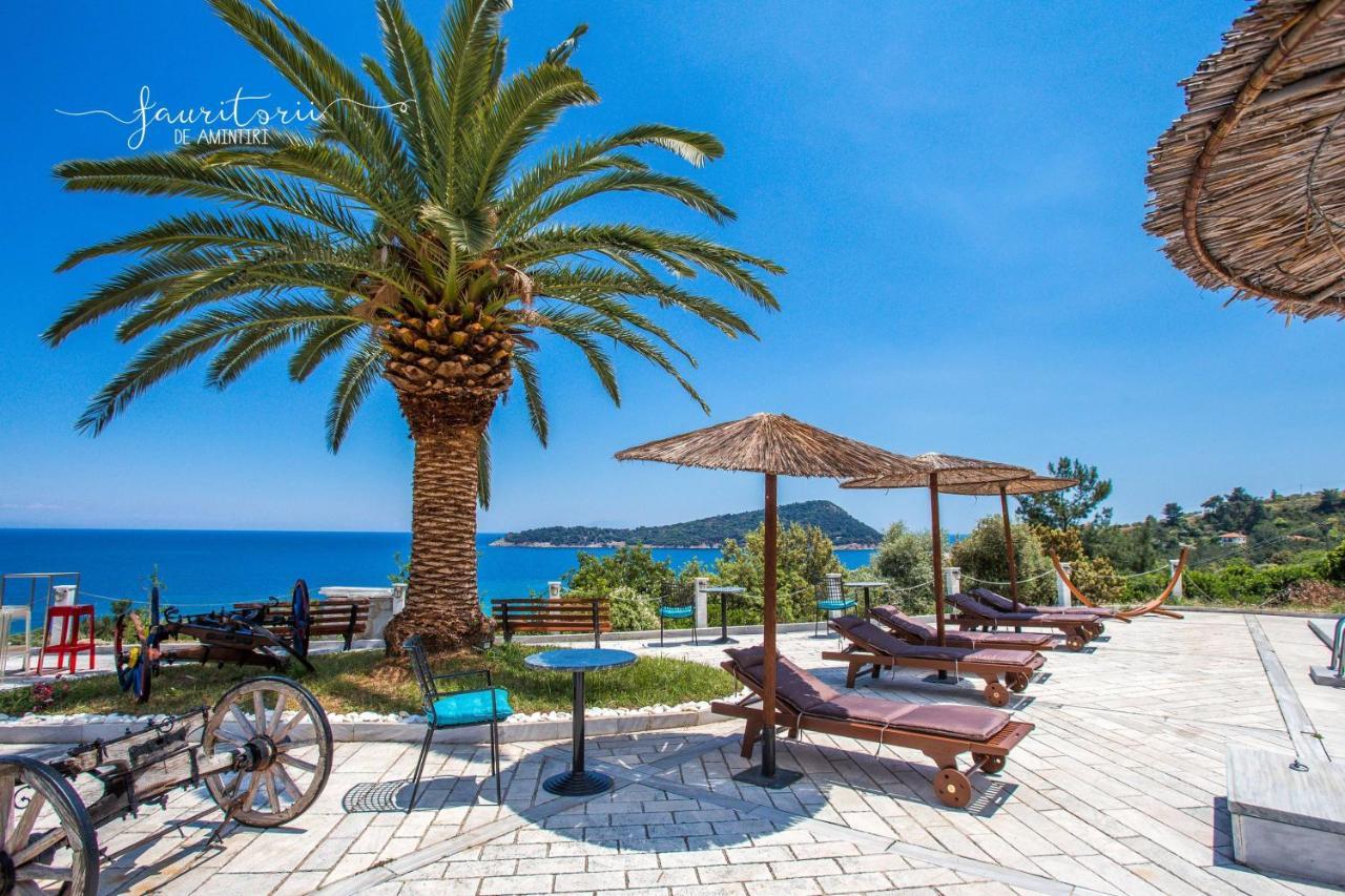 Kinira Beach Hotel Экстерьер фото