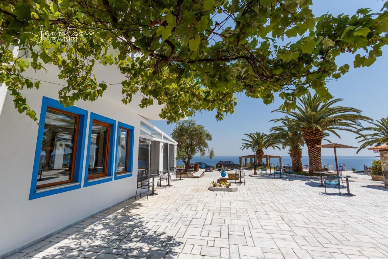 Kinira Beach Hotel Экстерьер фото