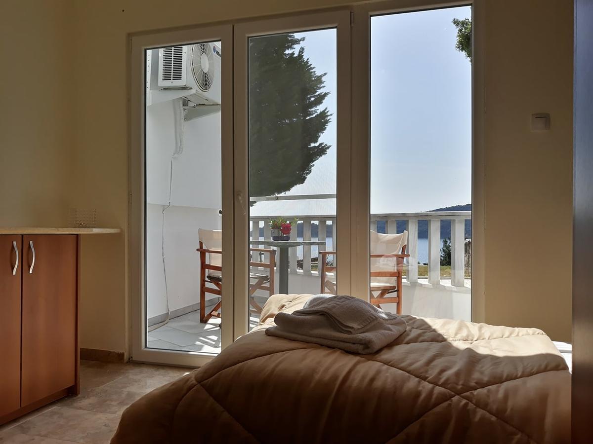 Kinira Beach Hotel Экстерьер фото