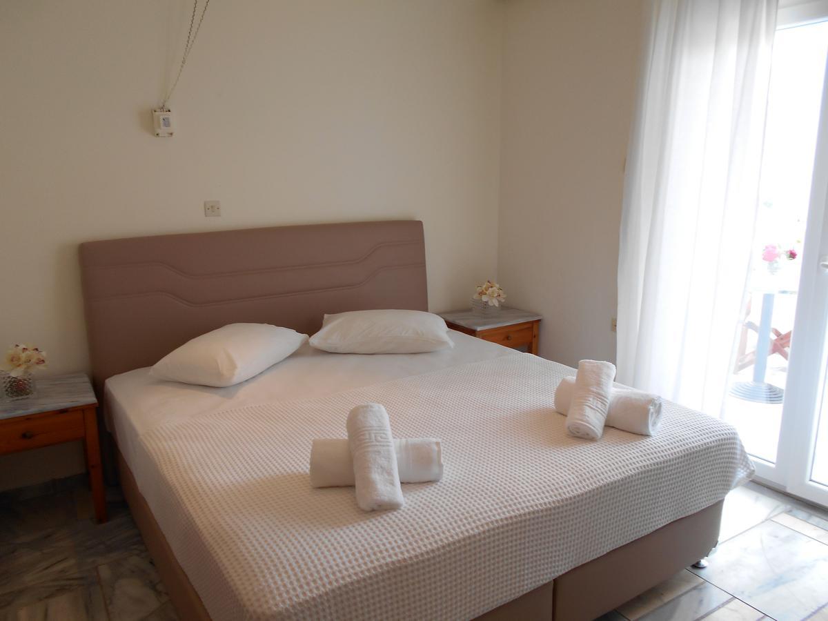 Kinira Beach Hotel Экстерьер фото