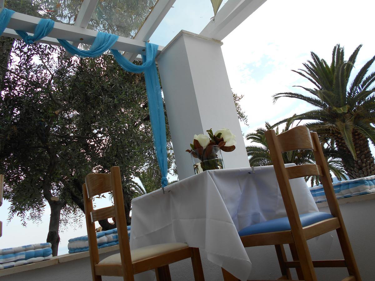 Kinira Beach Hotel Экстерьер фото