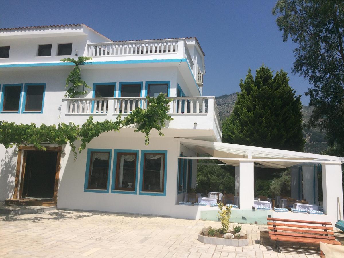 Kinira Beach Hotel Экстерьер фото